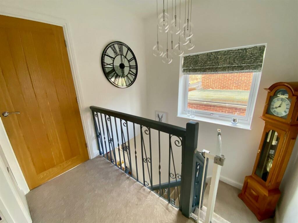 crossley lane 44 landing.jpg