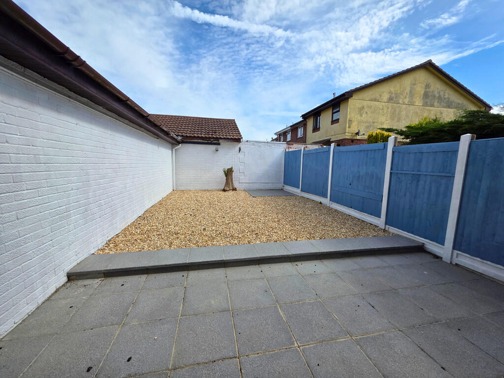 0ee32b4a-ba37-4a2...