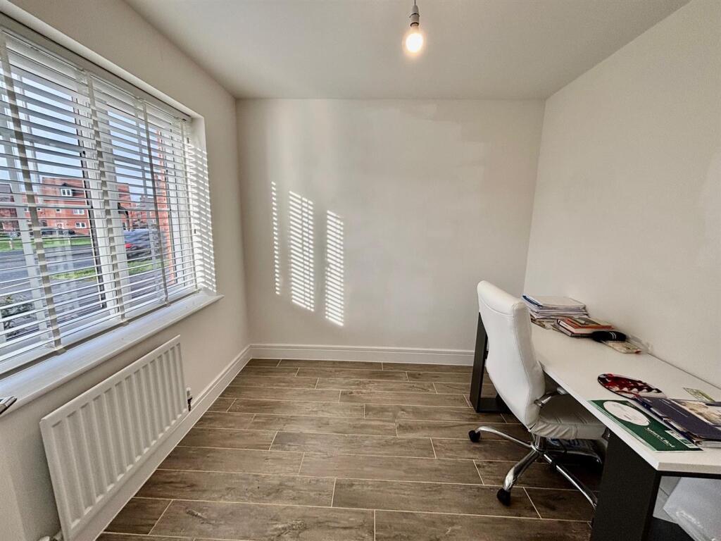 Home Office/Family Room
