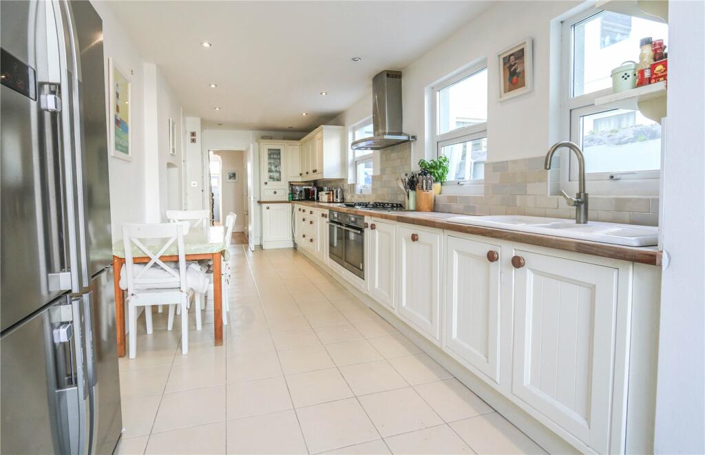 Kitchen/Breakfast Rm