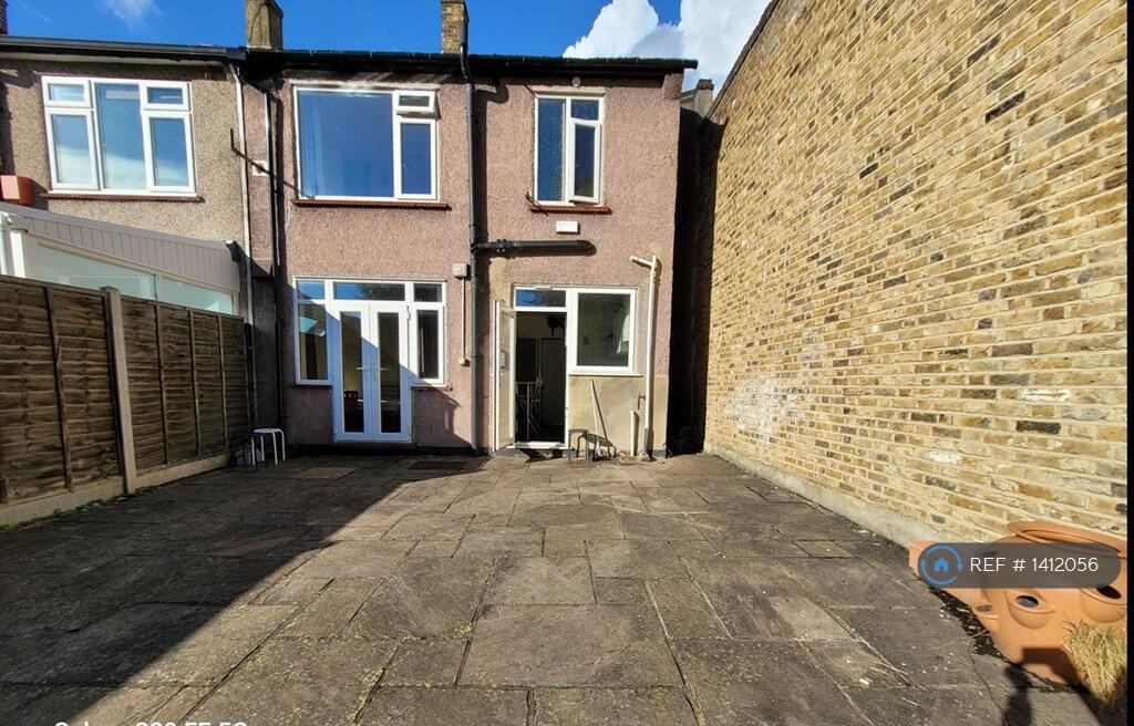South Facing Sunny Patio