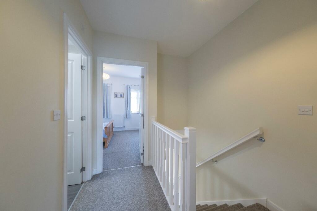 17 Hazelhurst Way-026.JPG