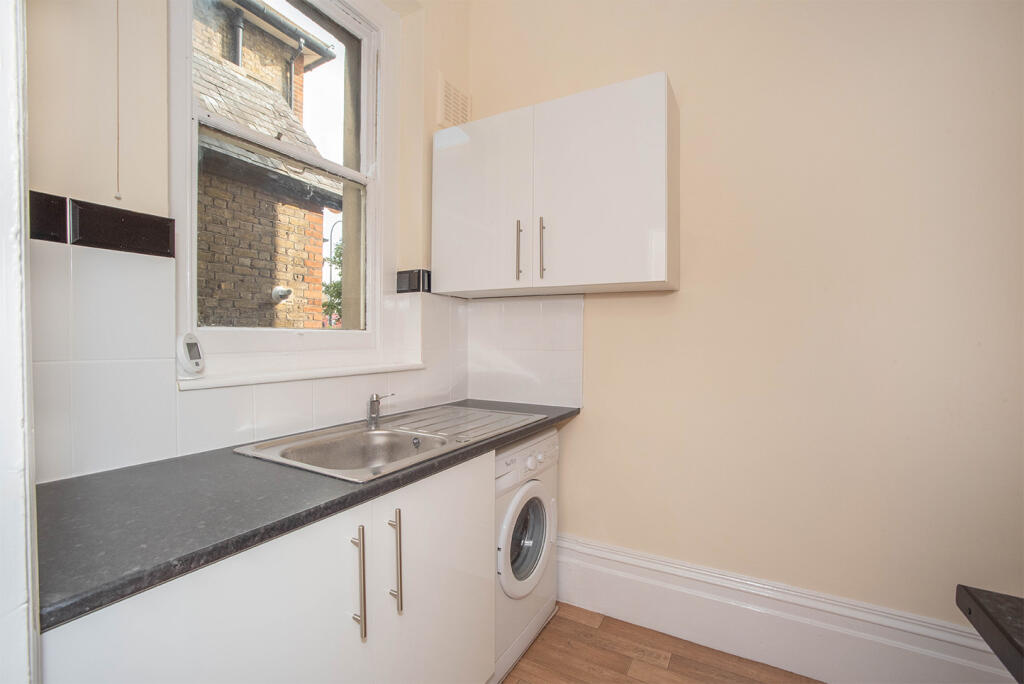 Flat 1, Kitchen