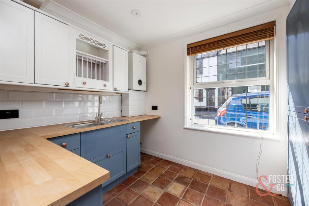 Upper Gardner Street_24-006.jpg