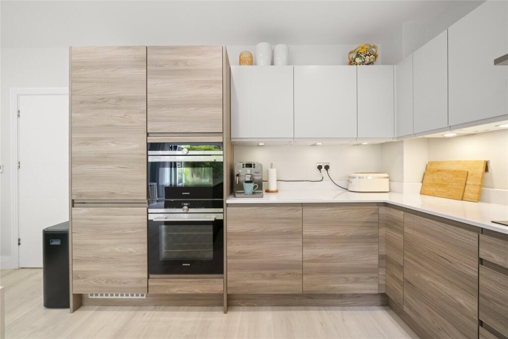 Kitchen/ Family Room