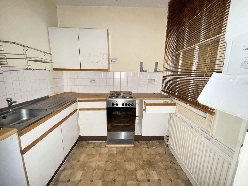 3  Medium  T202508121347.jpg