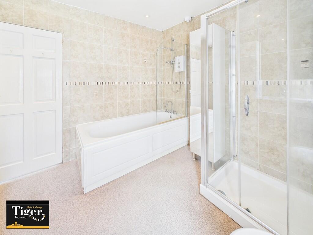 CAM02176G0-PR0659...