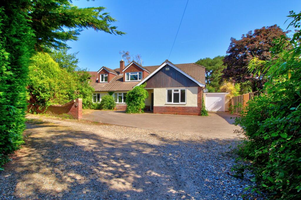 Plenty of parking &amp; triple-length garage