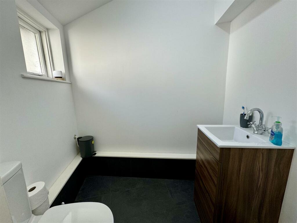 Ground Floor W.C.