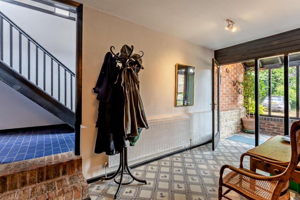 8649695-interior01-800.jpg