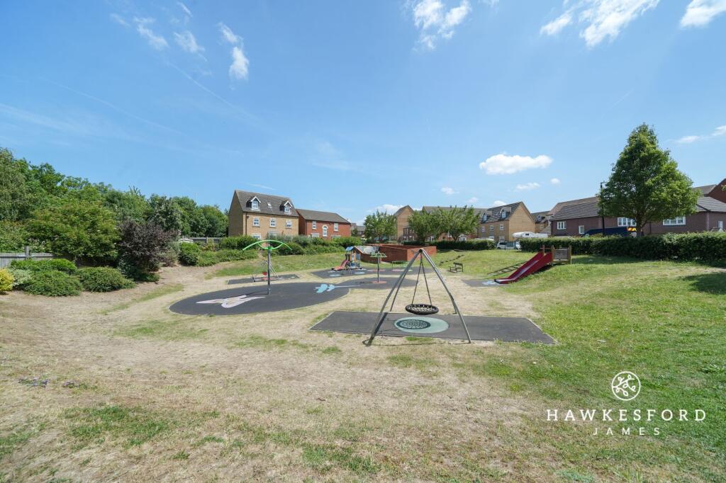 Premier Way, Sittingbourne - View to front