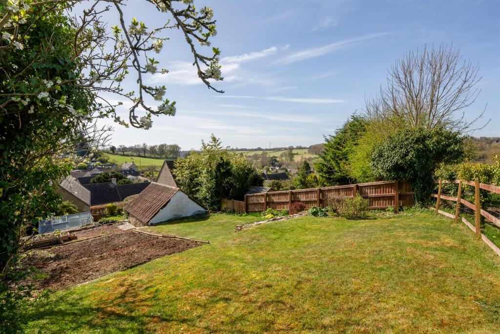 10 North Cerney GL7 7DE-7.jpg