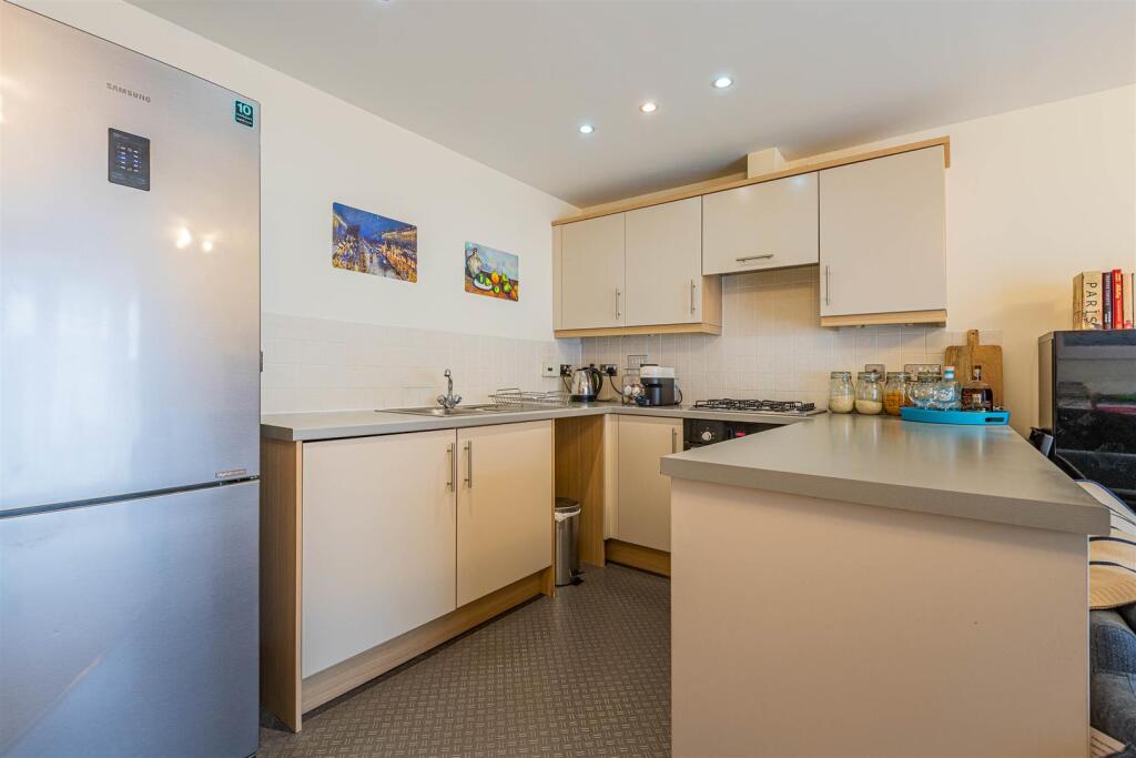 Clive Hall Court 17-7.jpg