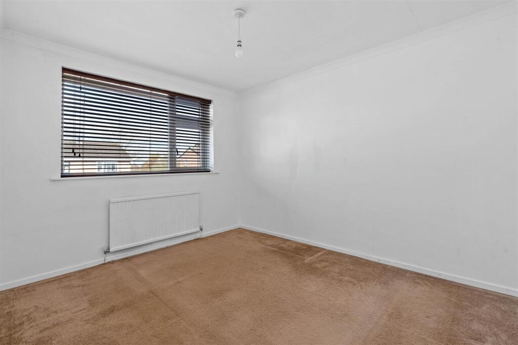 37 Morris Drive, Whitnash (22 of 28).jpg