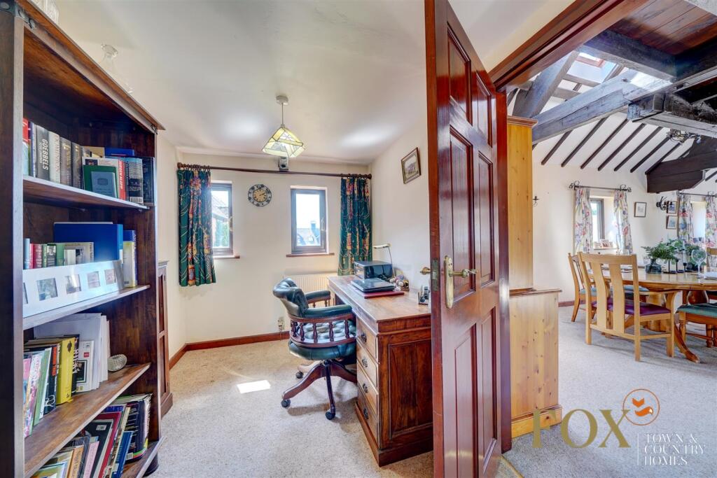 9 Holt Castle Barns (22).jpg