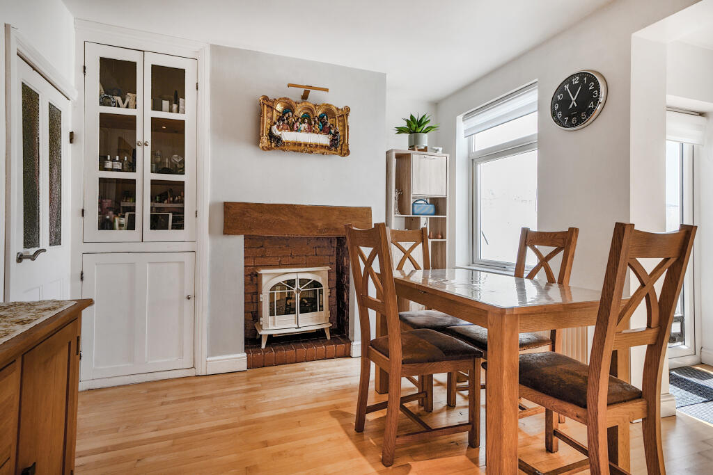 1312965116852b259131a4