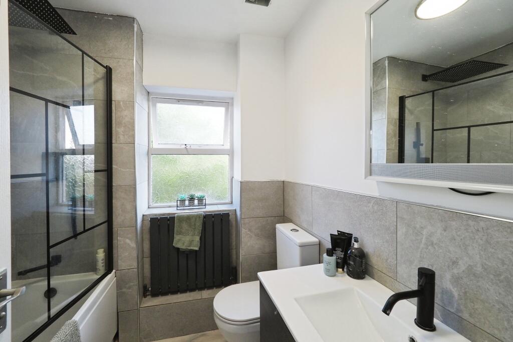 Stylish family Bathroom