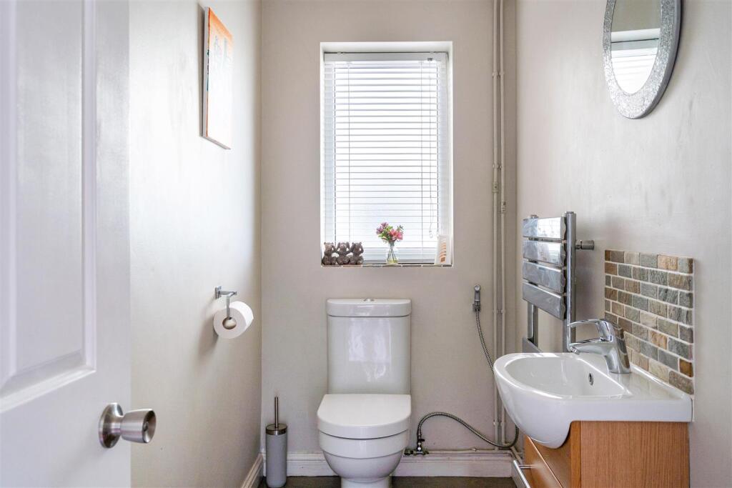 Guest Cloakroom