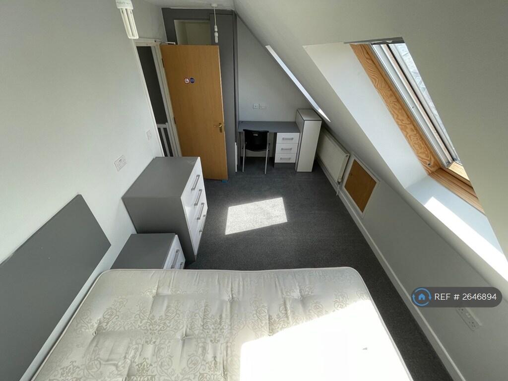 Bedroom 6