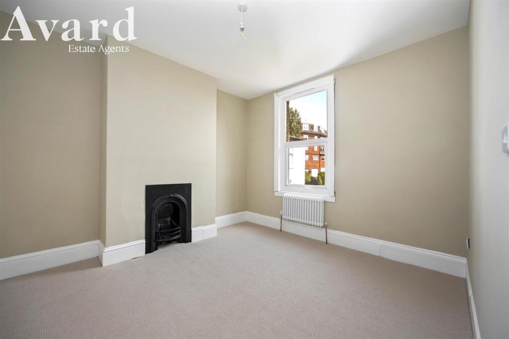 Ditchling Rise 110-008.jpg