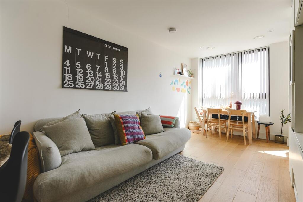 Kingsland Road-3.jpg