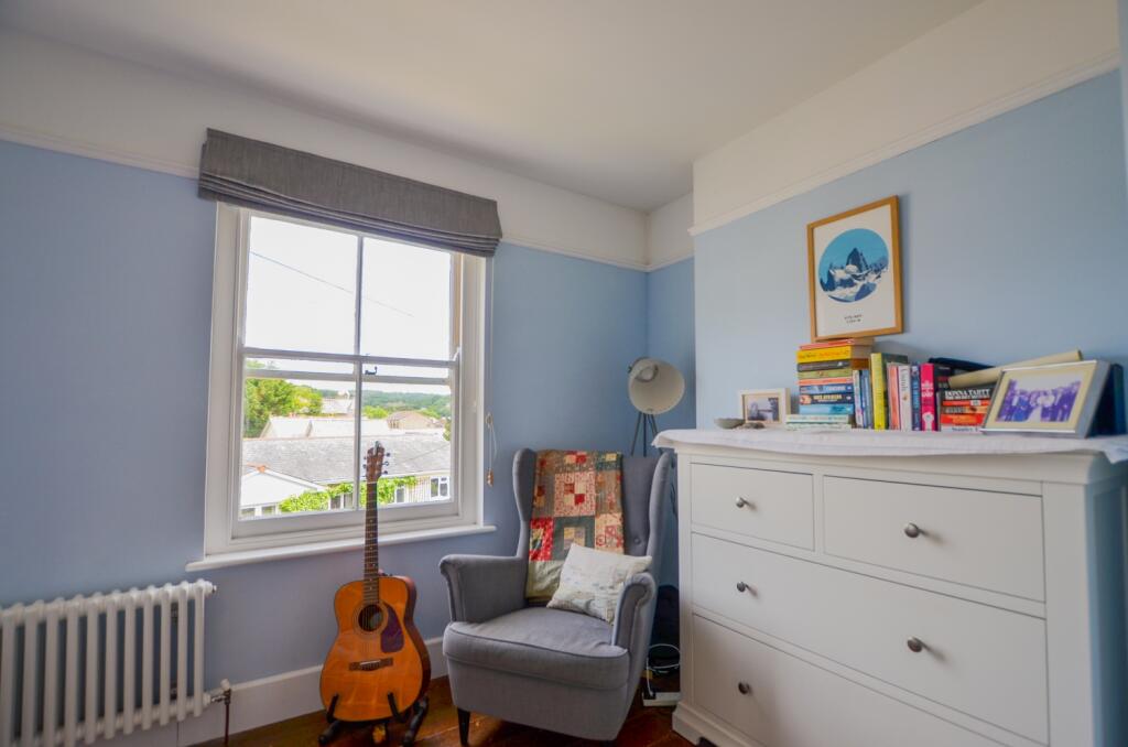 To Book A Viewing Call TPS Lostwithiel on 01208 87