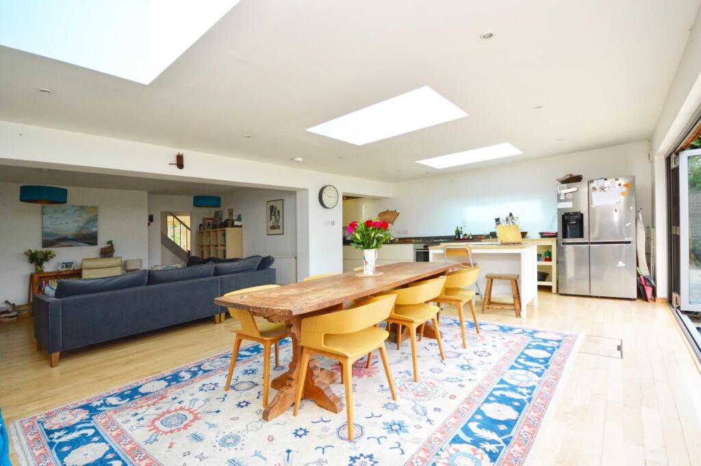 Open Plan Living/Kitchen