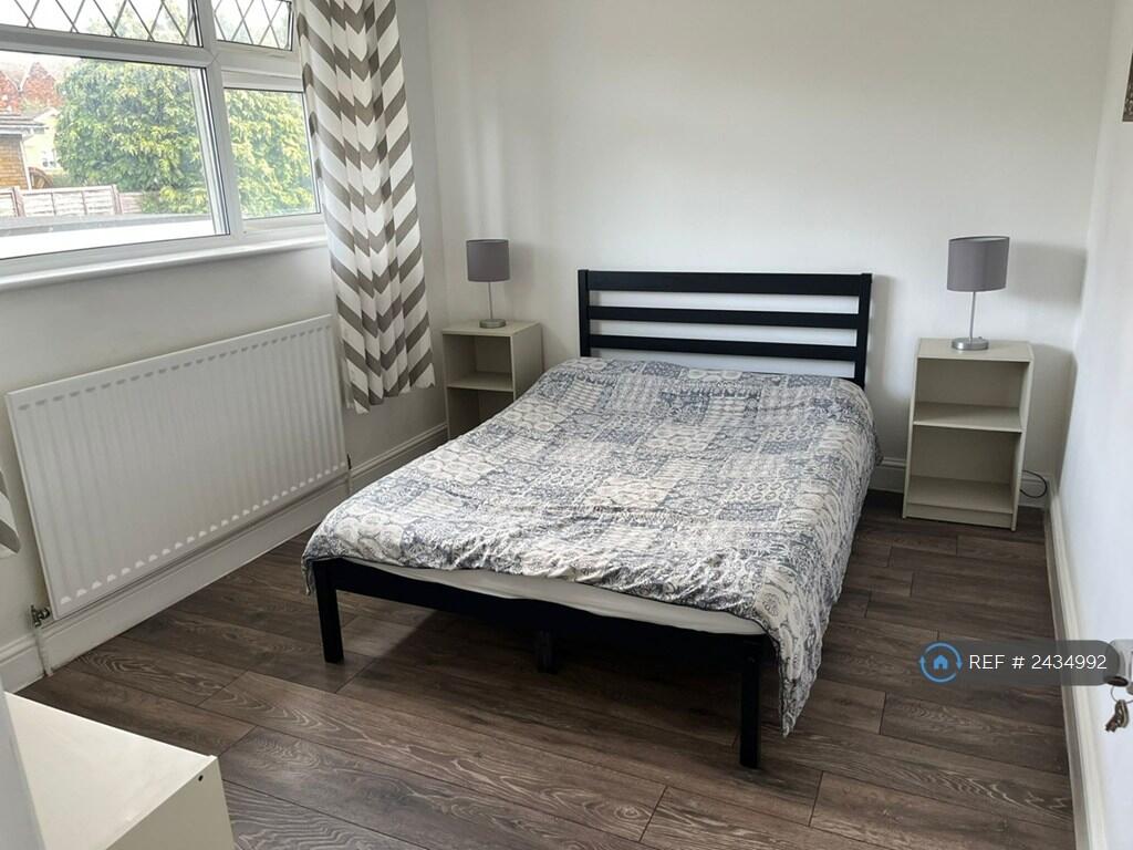 Double Bedroom