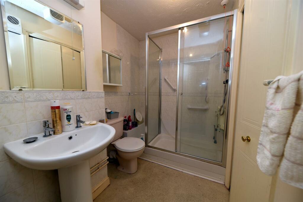 bathroom.JPG