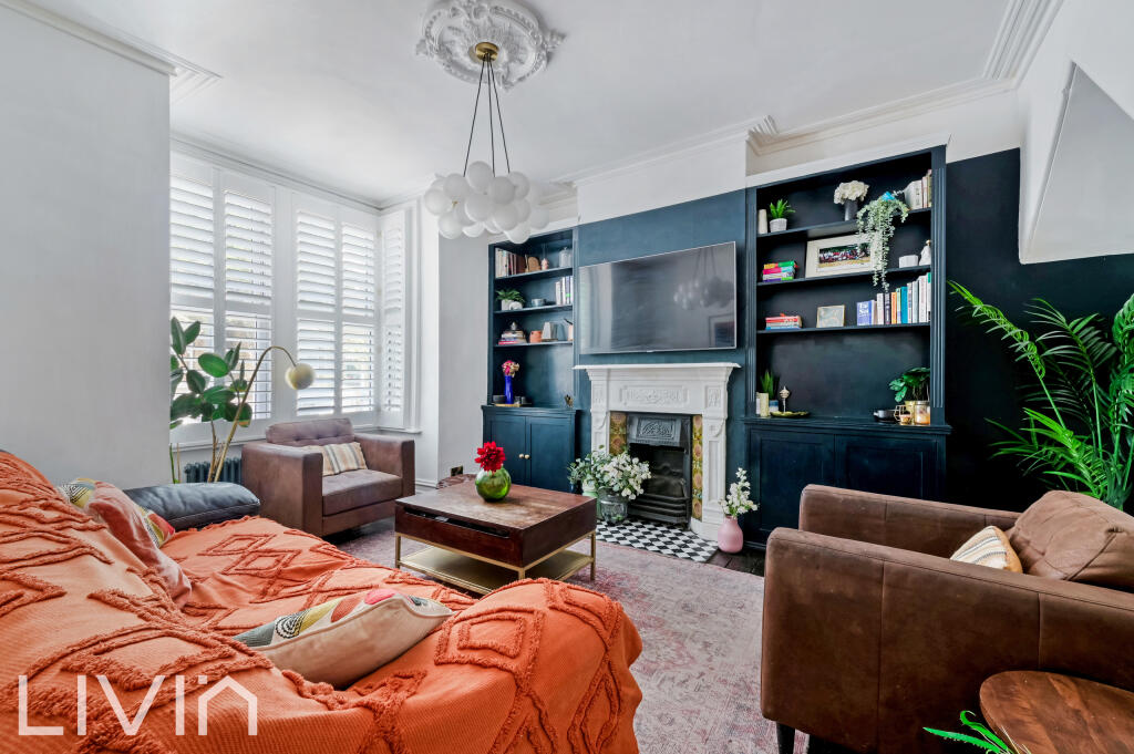 AMBERLEY GROVE, 15 (20 FROM 28)-16