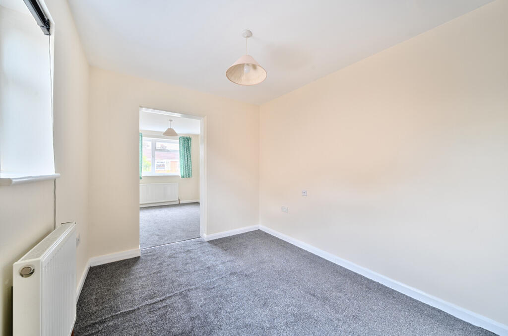 130500121684a9ee83585a