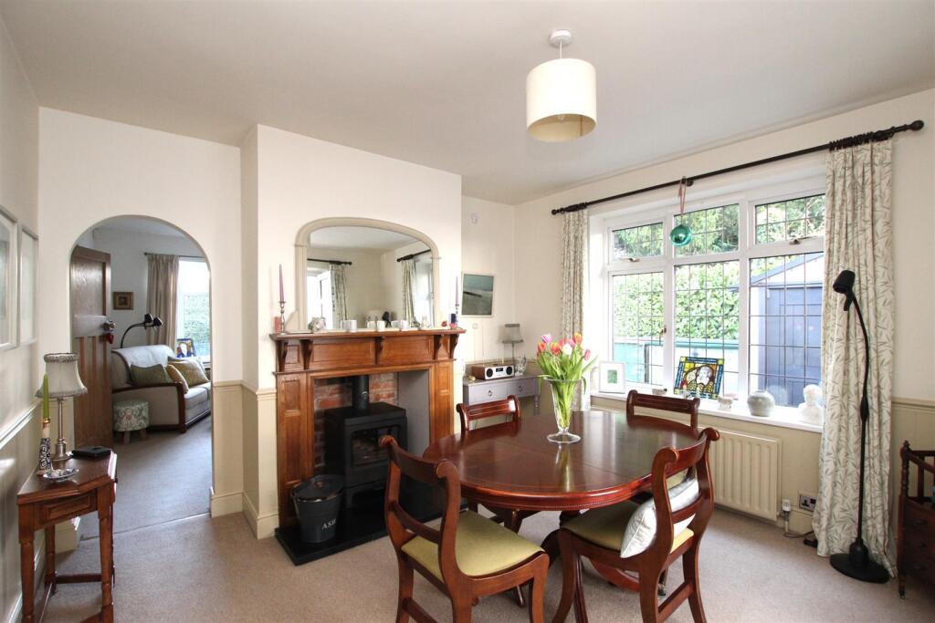 Dining Room.JPG