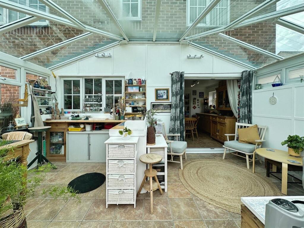 055440c1--4ABE-9D7D-1BAC78EE7EC9-46764-00000FEB799