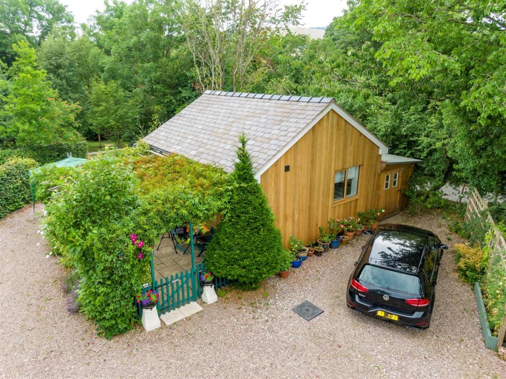 LITTLE GATE HOUSE.jpg