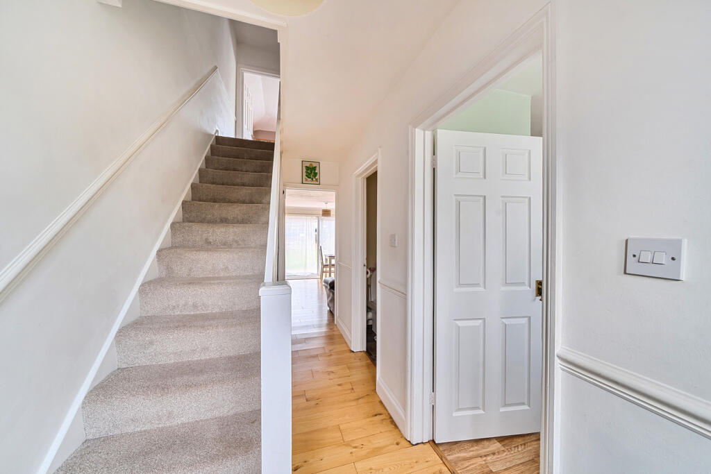 1376314-10-690b6f...