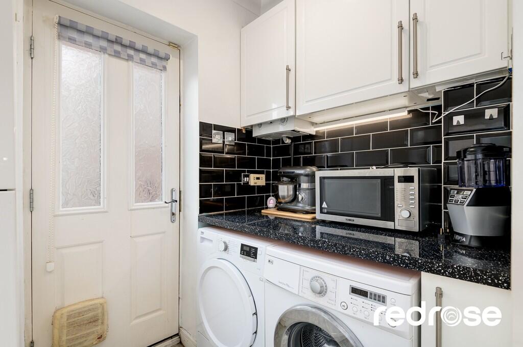 web_20 Highland D...