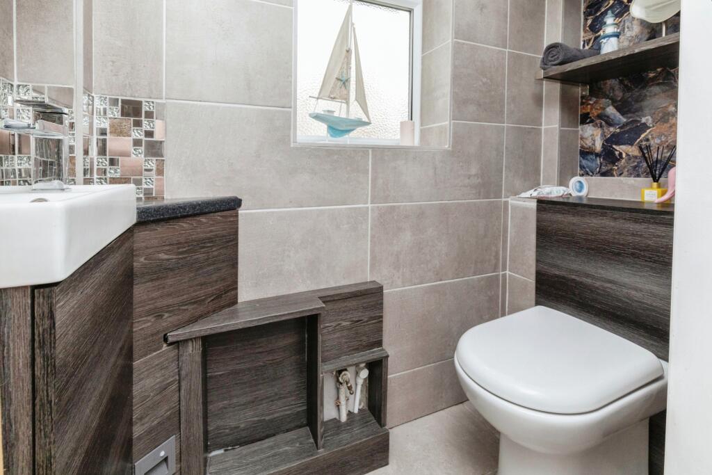 Downstairs Cloakroom