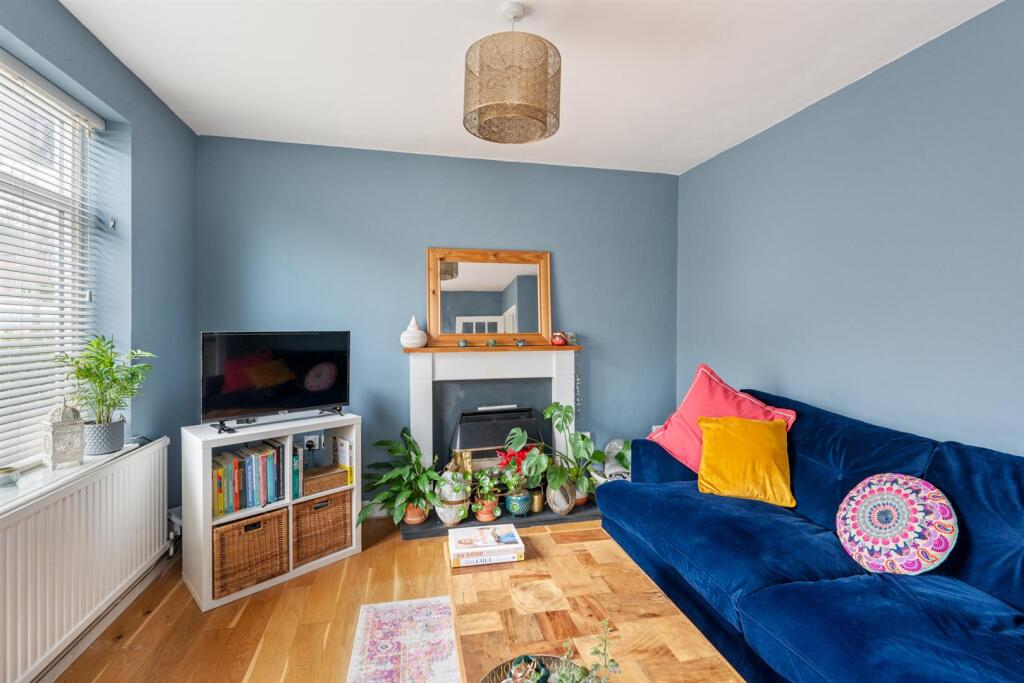 39SycamoreCrescent-002.jpg