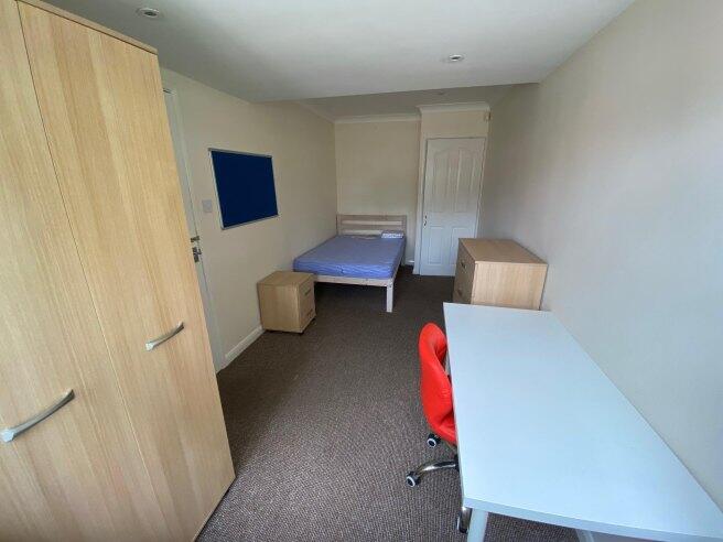 salisbury-road-ct2-7rz-952939