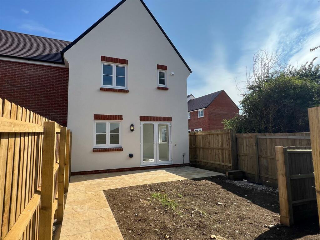 Plot 652 rear (2).jpg