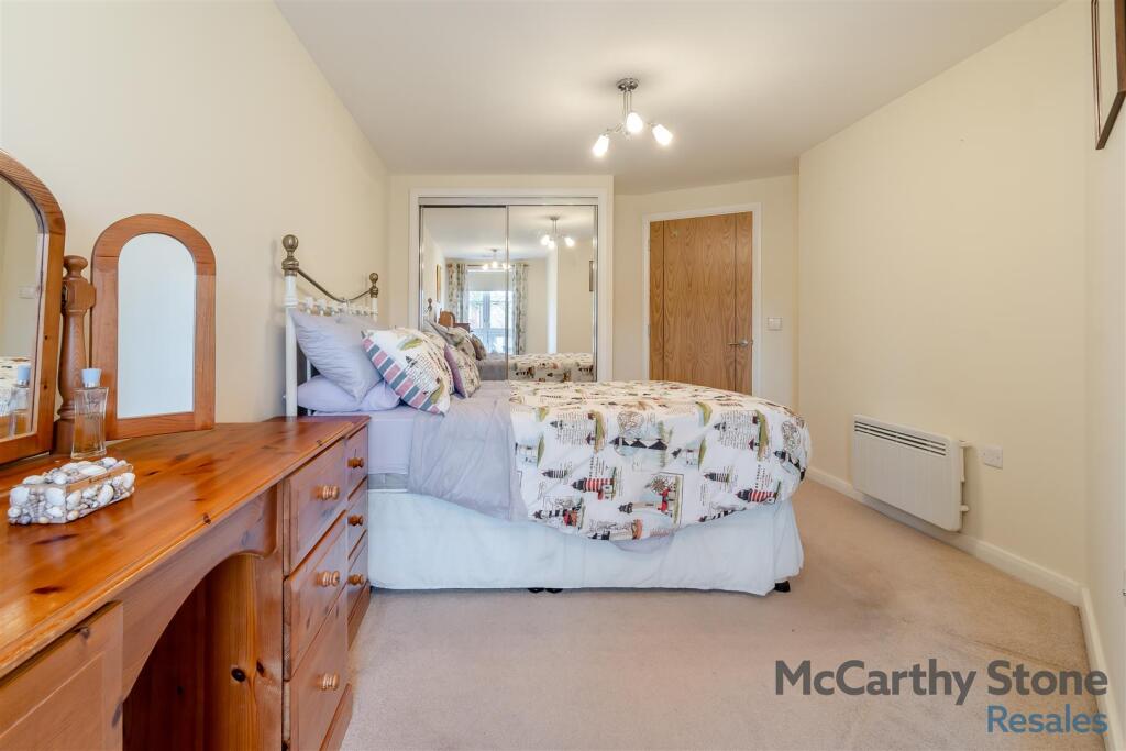 8638110-interior03.jpg