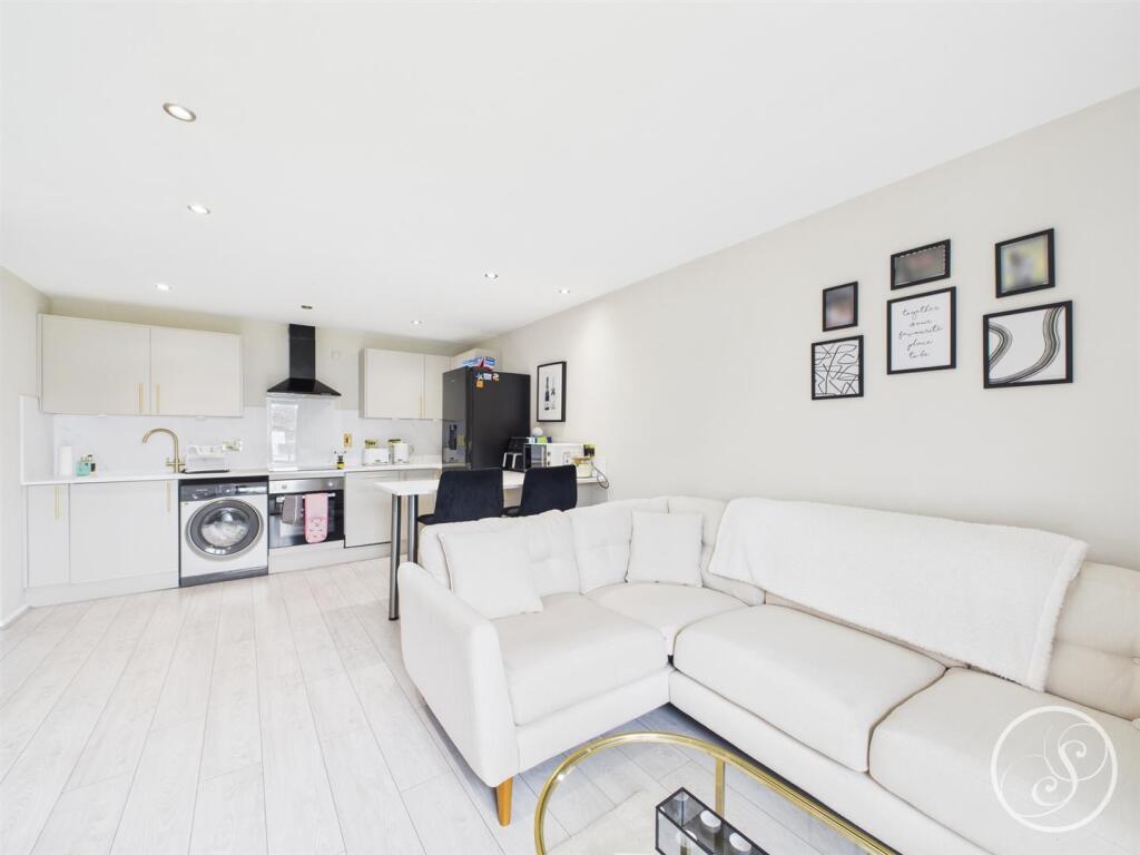 KITCHEN/ LIVING AREA