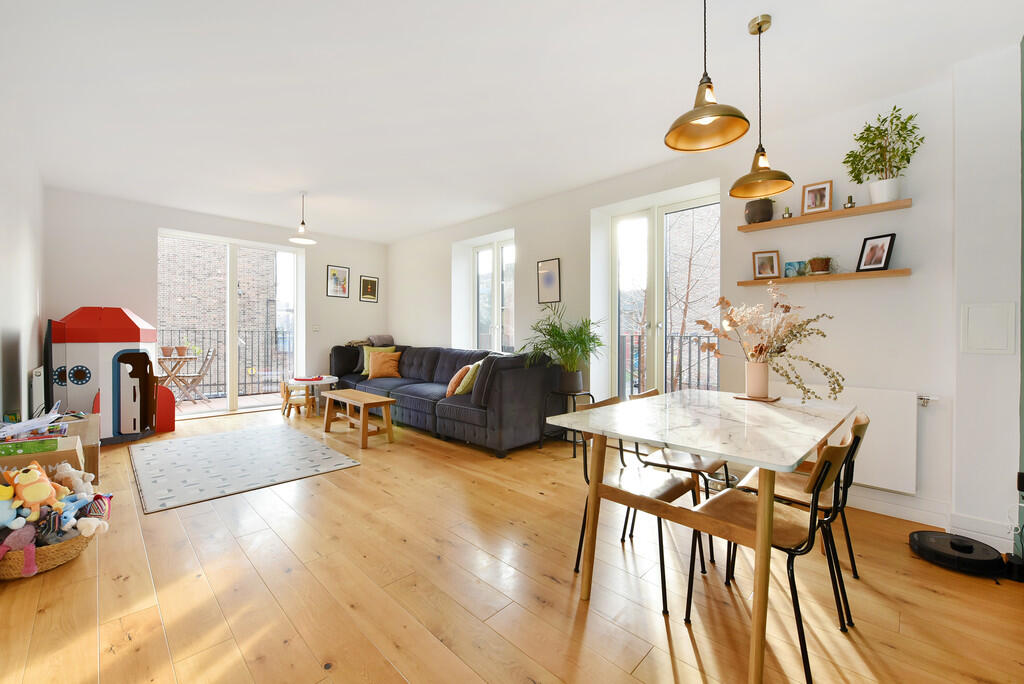 10 Wilmott Court ...