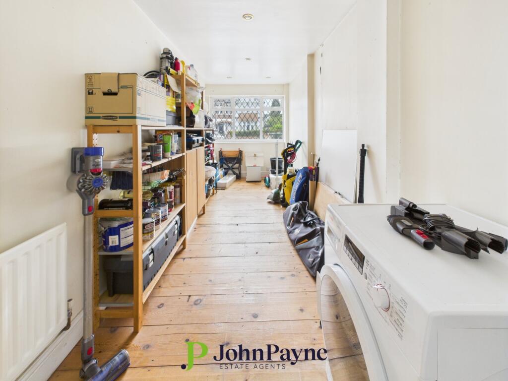 Playroom/Bedroom