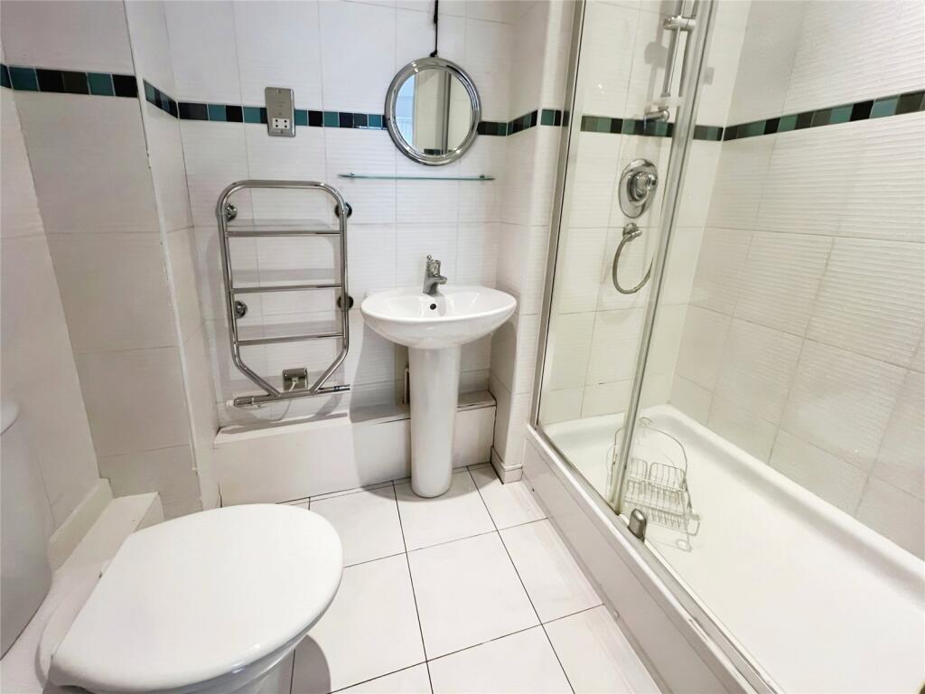 Ensuite