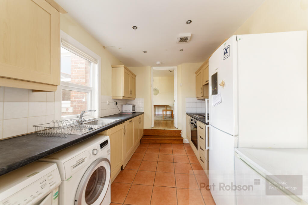 26 hazelwood avenue7