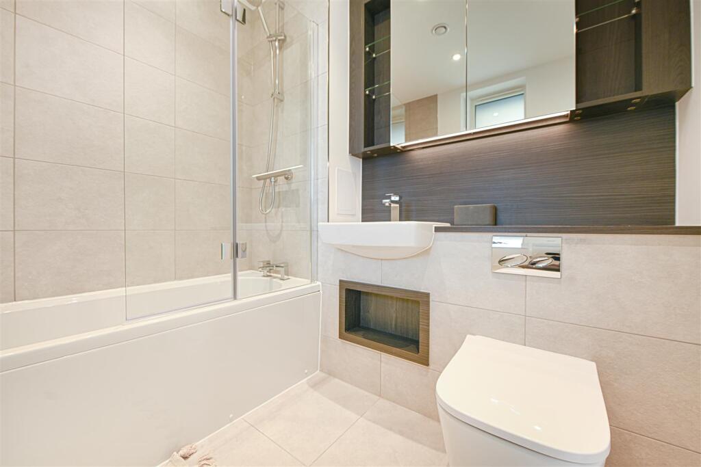 Bathroom   .jpg