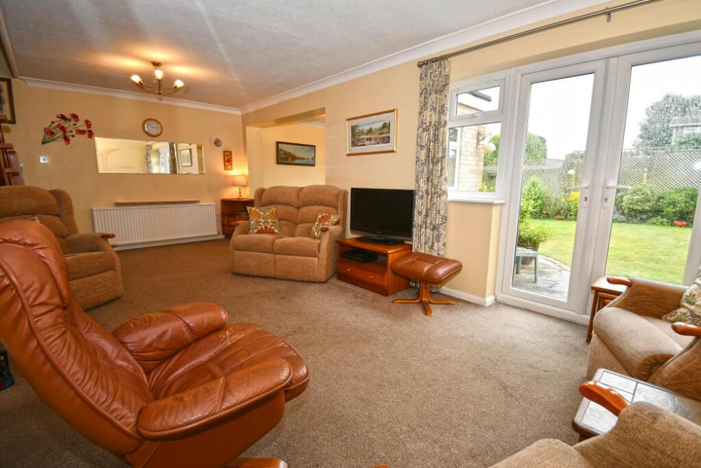 Sitting/Dining Room