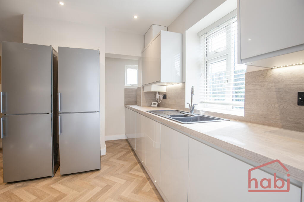 Kitchen 4