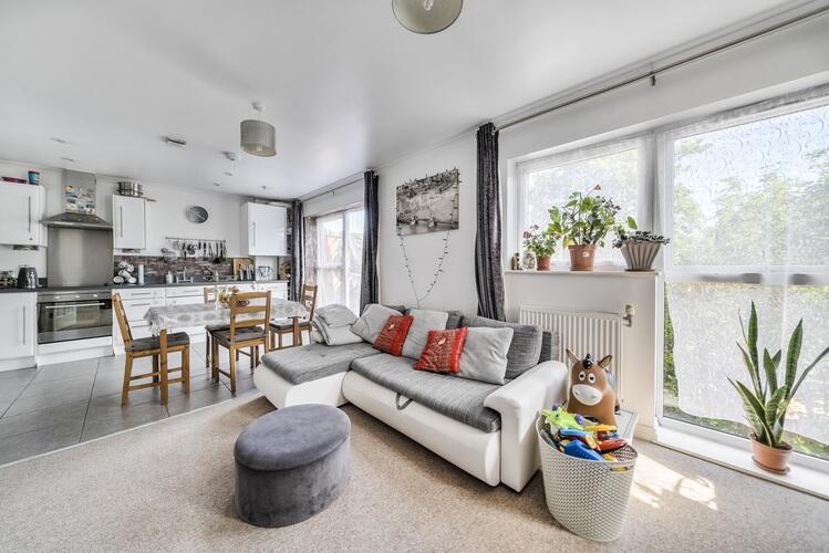 1295976 20 682c50dfc7abd ARW